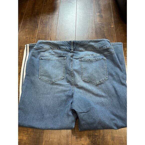 Torrid Jeggings - Picture 2 of 4